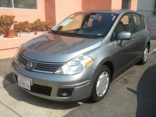 Nissan Versa 2009 photo 12