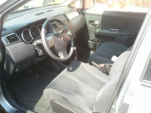 Nissan Versa 2009 photo 9