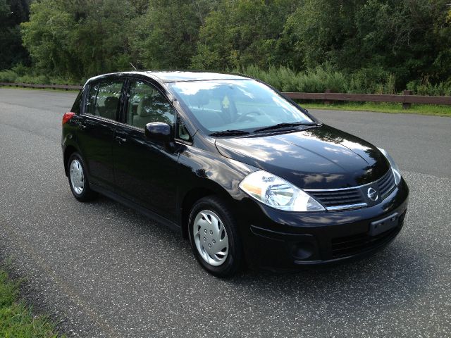 Nissan Versa 2009 photo 4