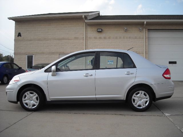 Nissan Versa 2010 photo 27