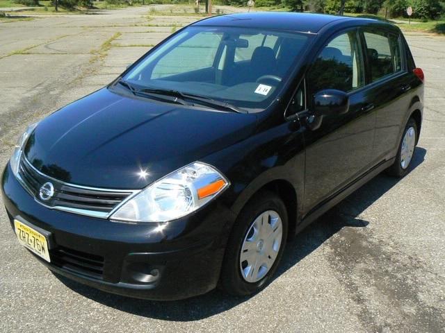 Nissan Versa E43 Hatchback