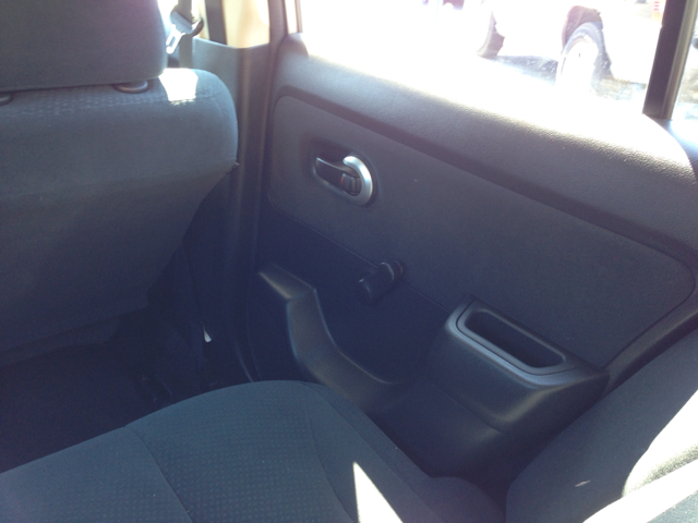 Nissan Versa 2010 photo 10