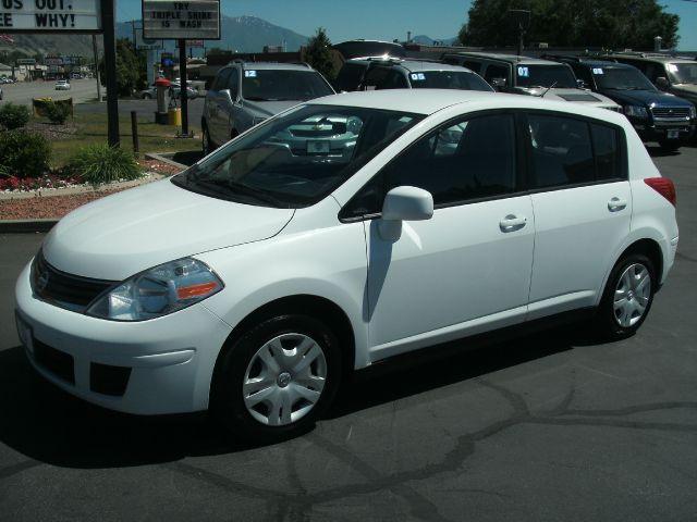 Nissan Versa 2010 photo 7