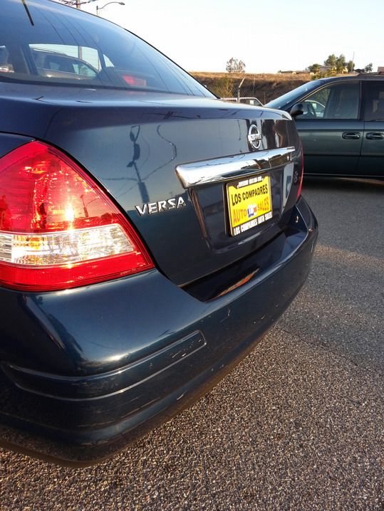 Nissan Versa 2010 photo 3