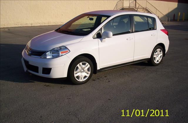 Nissan Versa XR Hatchback