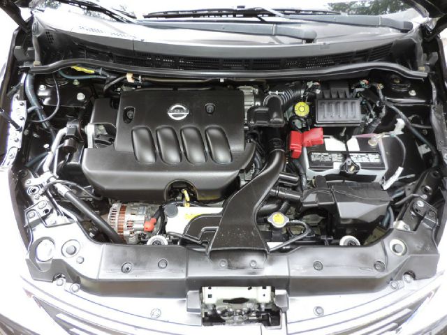 Nissan Versa 2010 photo 10