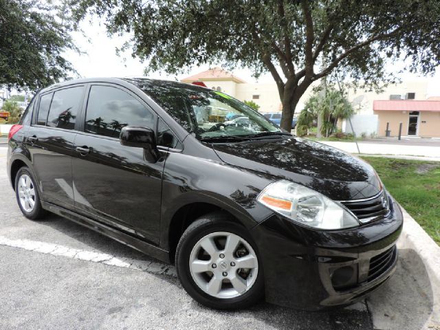 Nissan Versa 2010 photo 17