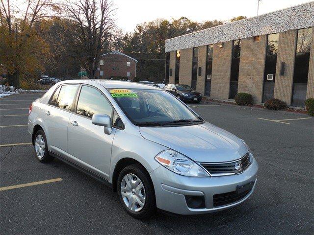 Nissan Versa Unknown Sedan