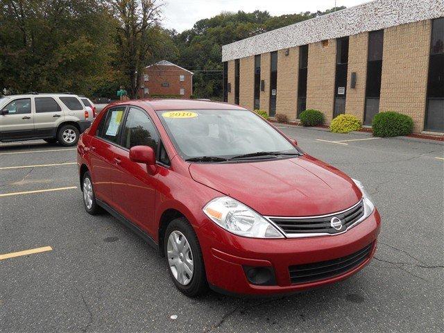 Nissan Versa XR Sedan