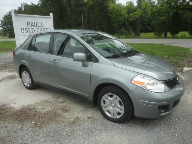 Nissan Versa 2010 photo 16