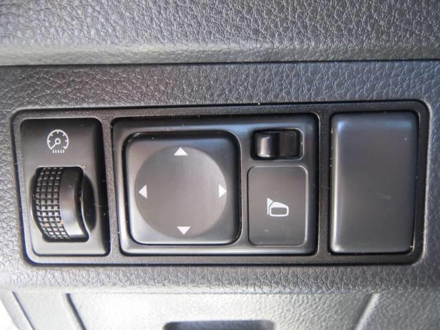 Nissan Versa 2010 photo 15