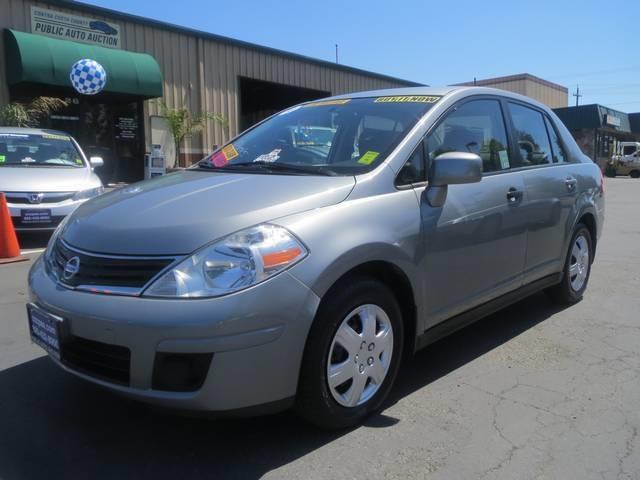 Nissan Versa 2010 photo 20