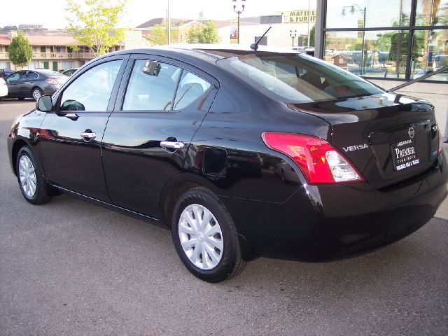 Nissan Versa 2012 photo 5