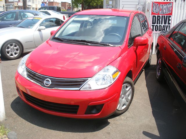 Nissan Versa 2012 photo 1