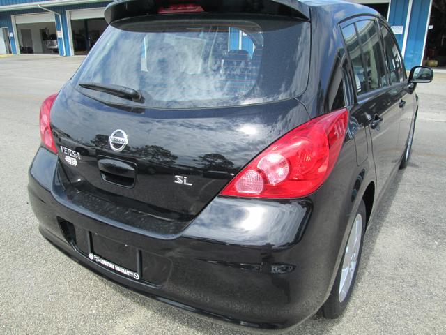 Nissan Versa Limited Access Cab 4WD Hatchback