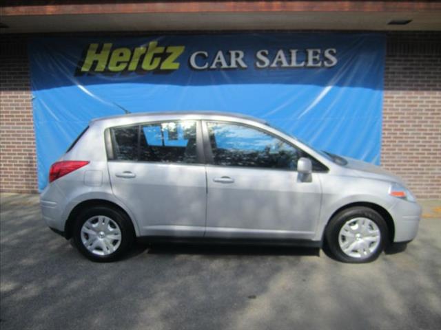 Nissan Versa 2012 photo 1