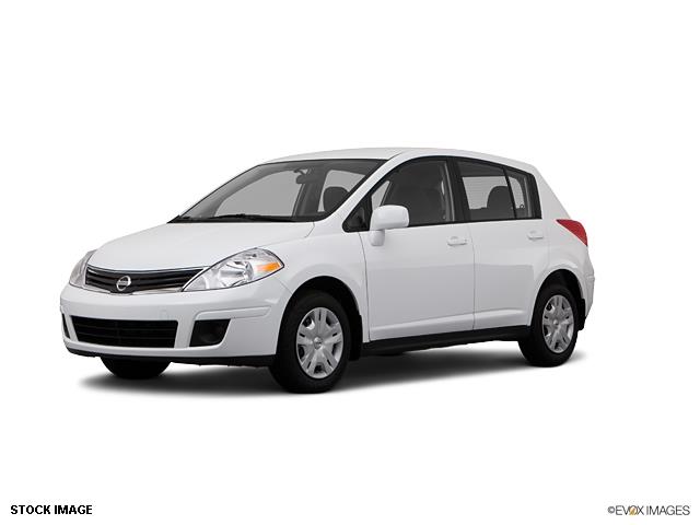 Nissan Versa 2012 photo 3