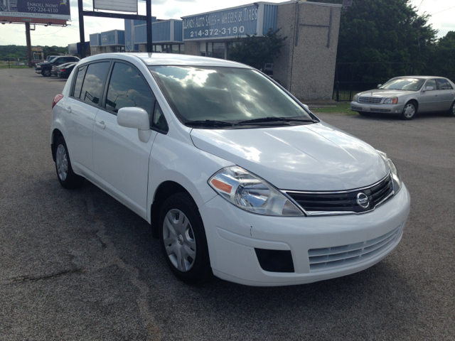 Nissan Versa 2012 photo 10