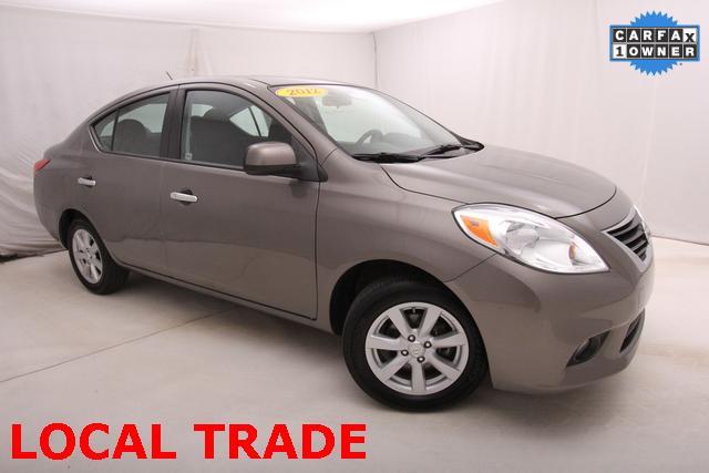 Nissan Versa 2012 photo 1