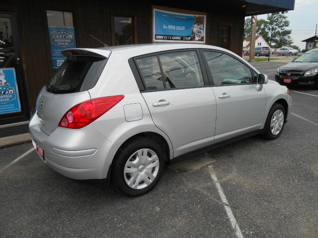 Nissan Versa 2012 photo 4