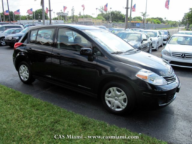 Nissan Versa 2012 photo 9