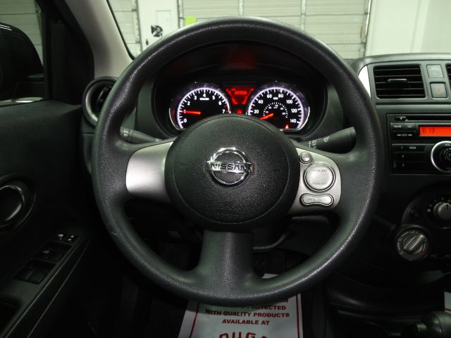 Nissan Versa 2012 photo 29