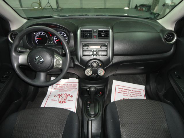 Nissan Versa 2012 photo 32