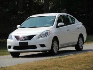 Nissan Versa 2012 photo 1