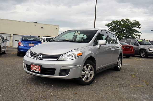 Nissan Versa 2012 photo 4