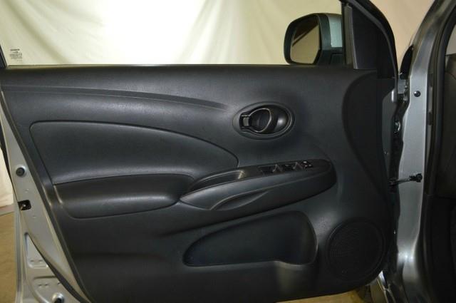 Nissan Versa 2012 photo 23