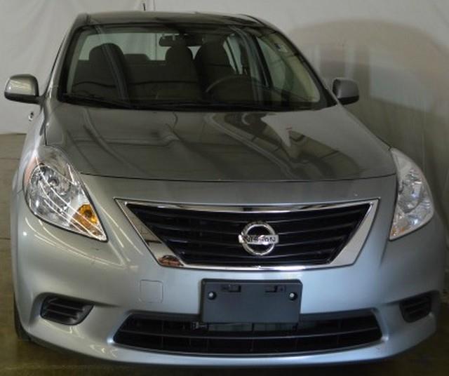 Nissan Versa 2012 photo 6