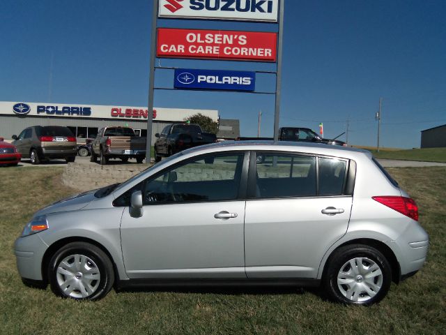 Nissan Versa 2012 photo 1