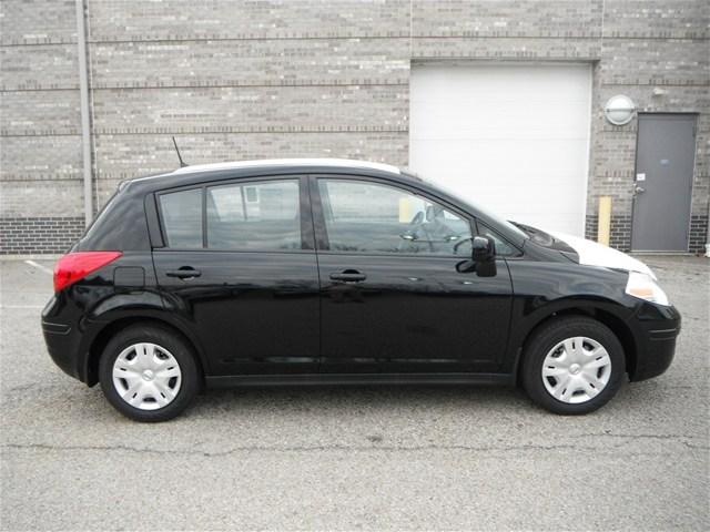 Nissan Versa 2012 photo 1