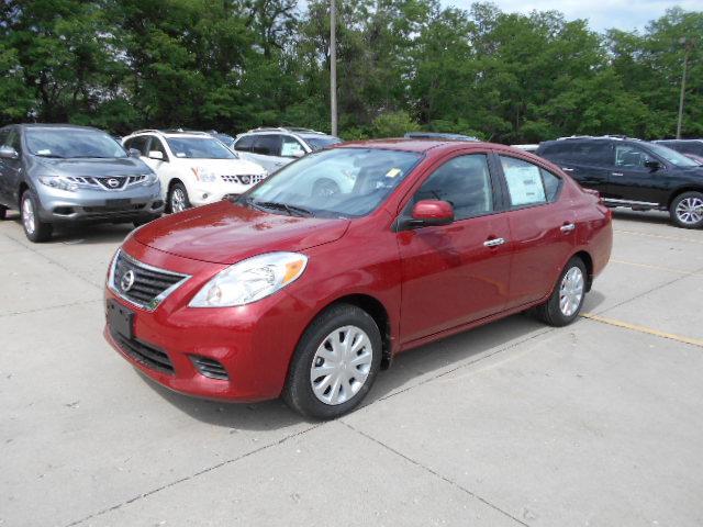 Nissan Versa 2014 photo 16