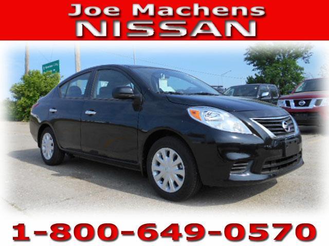 Nissan Versa 2014 photo 14