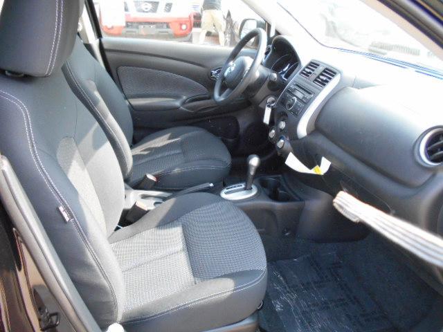 Nissan Versa 2014 photo 5