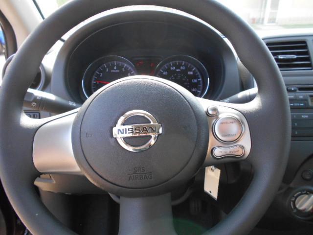 Nissan Versa 2014 photo 8