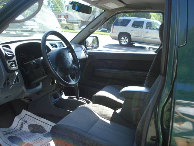 Nissan Xterra 2000 photo 2