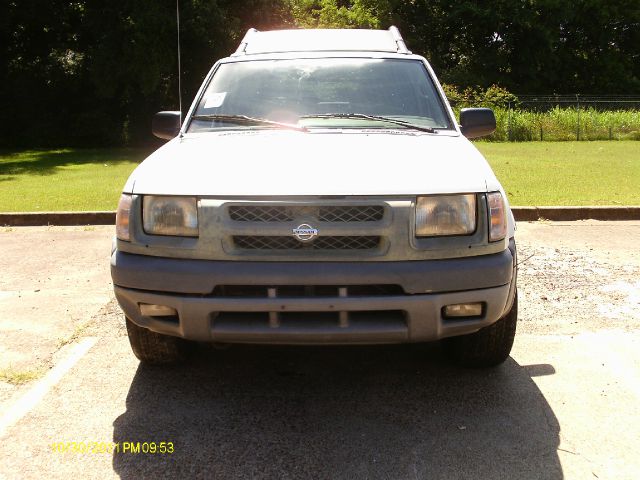 Nissan Xterra 2000 photo 1