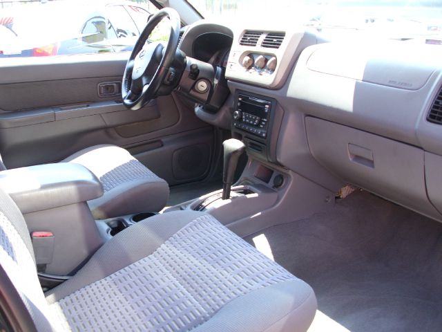 Nissan Xterra 2001 photo 2