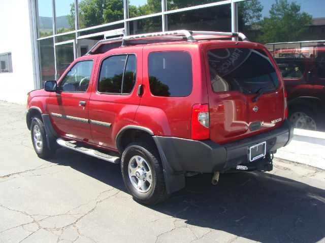 Nissan Xterra AWD W/leatherroof (7pass) SUV