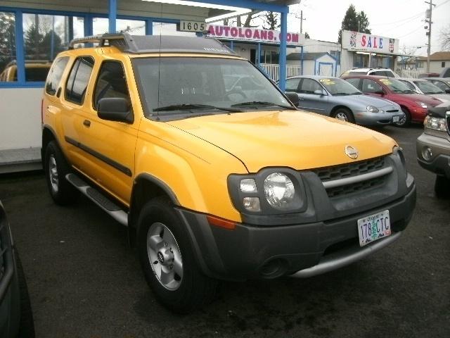 Nissan Xterra SE Sedan