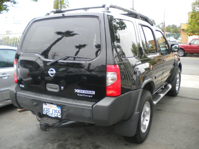 Nissan Xterra 2002 photo 2