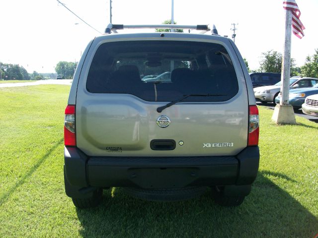 Nissan Xterra 2004 photo 2