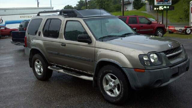 Nissan Xterra LX V-6 SUV