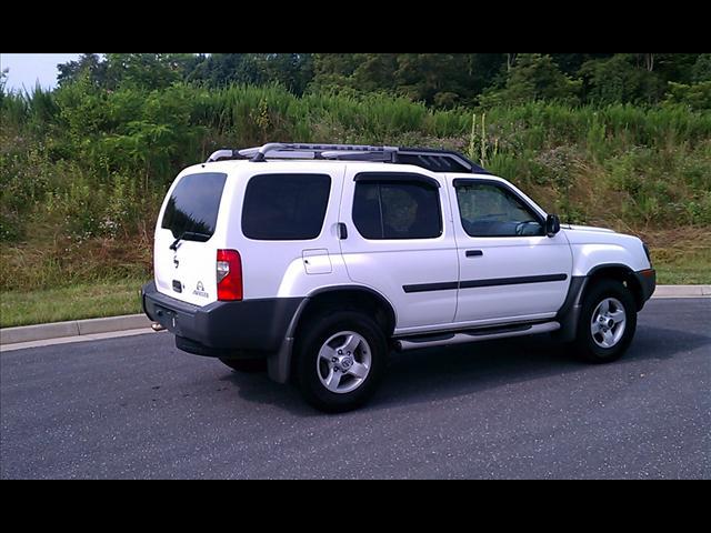 Nissan Xterra 2004 photo 2