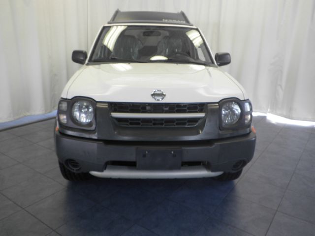 Nissan Xterra 2004 photo 2