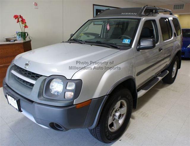 Nissan Xterra 2004 photo 2