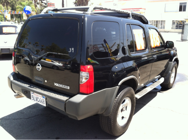 Nissan Xterra 2004 photo 2