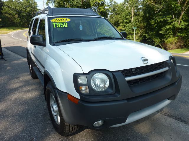 Nissan Xterra 2004 photo 2